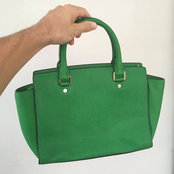 Michael Kors - Green Saffiano Lux Leather Large Selma Tote - Picture 2 of 16